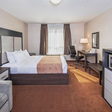 Quality Inn & Suites Lethbridge Esterno foto