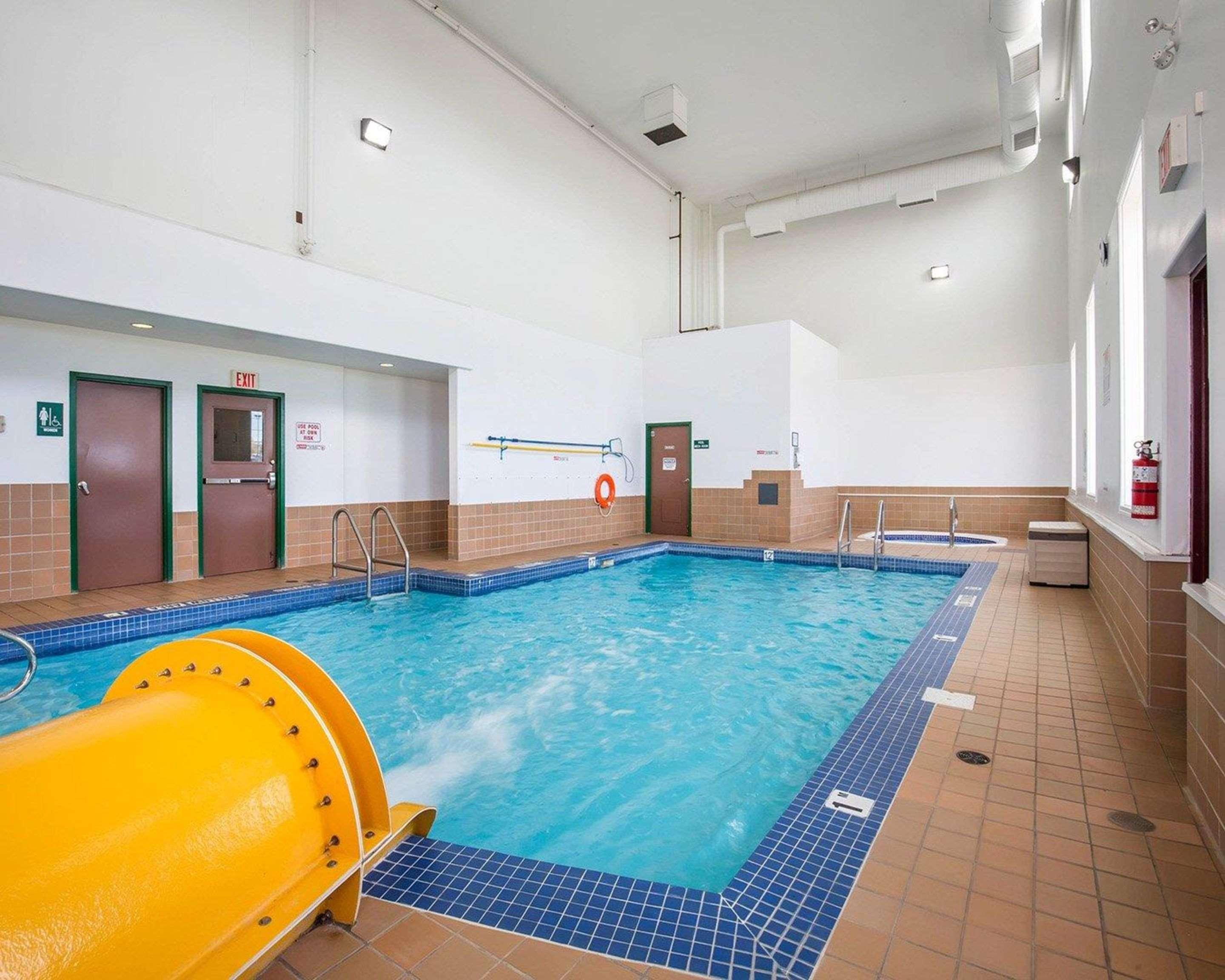 Quality Inn & Suites Lethbridge Esterno foto