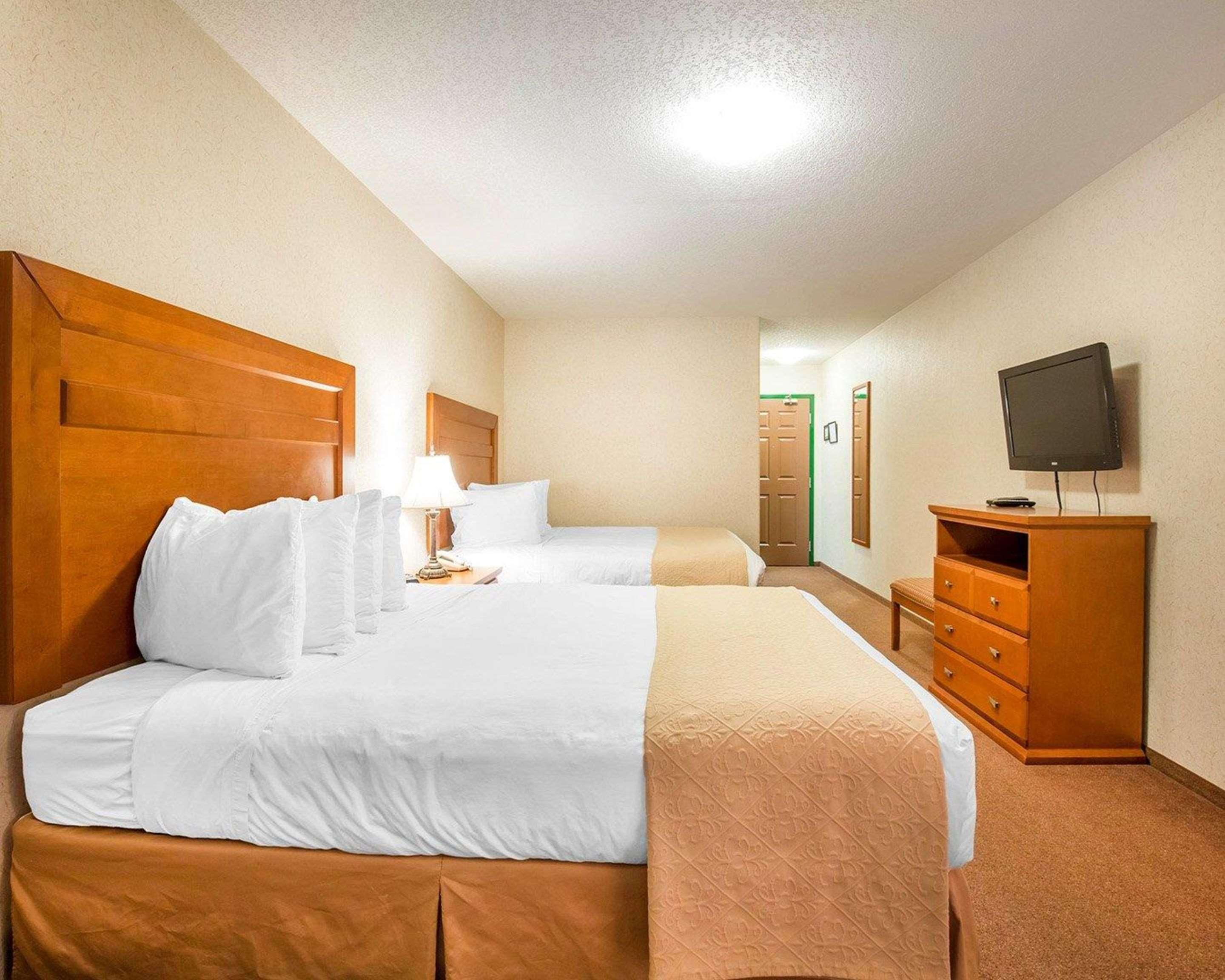 Quality Inn & Suites Lethbridge Esterno foto