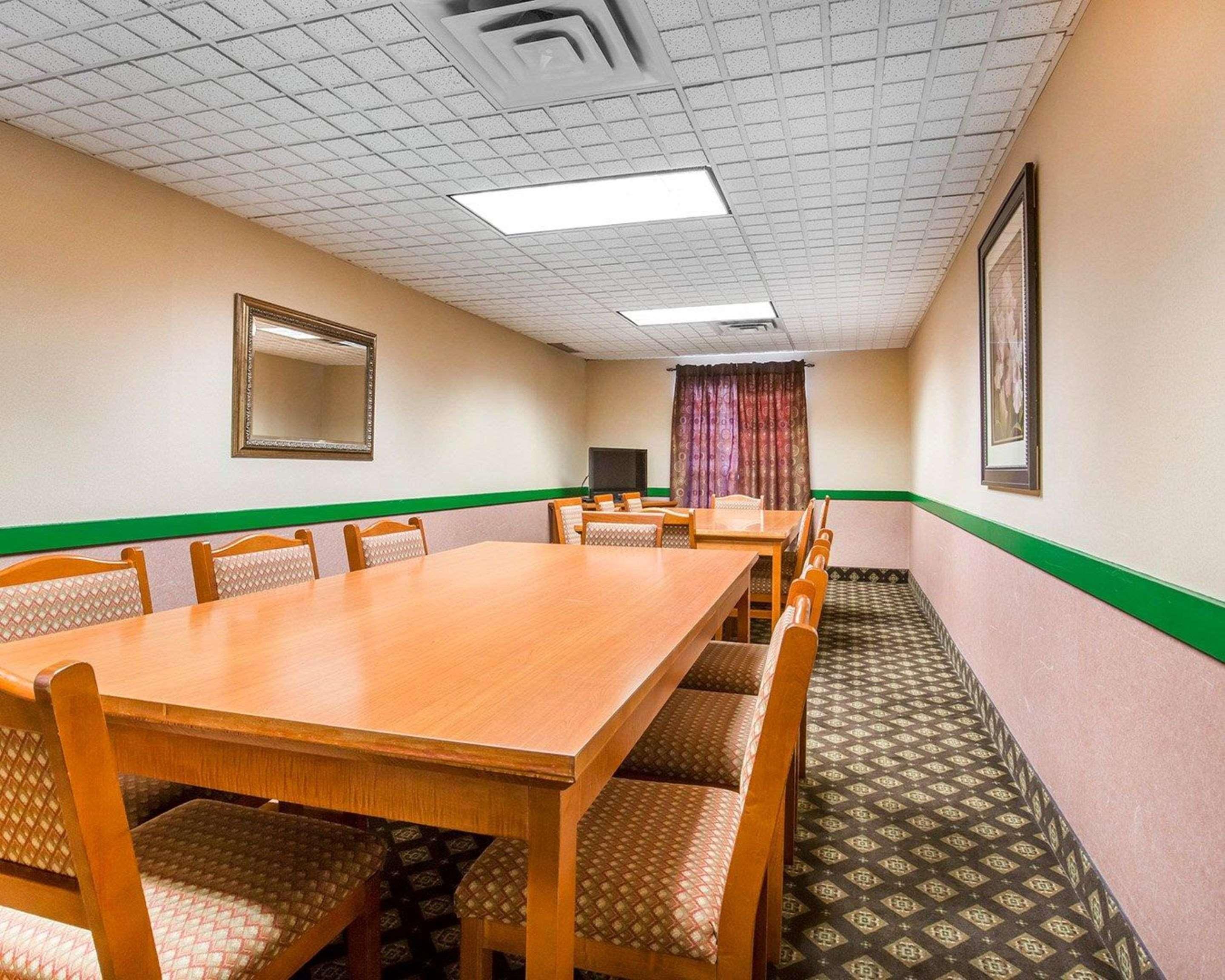 Quality Inn & Suites Lethbridge Esterno foto