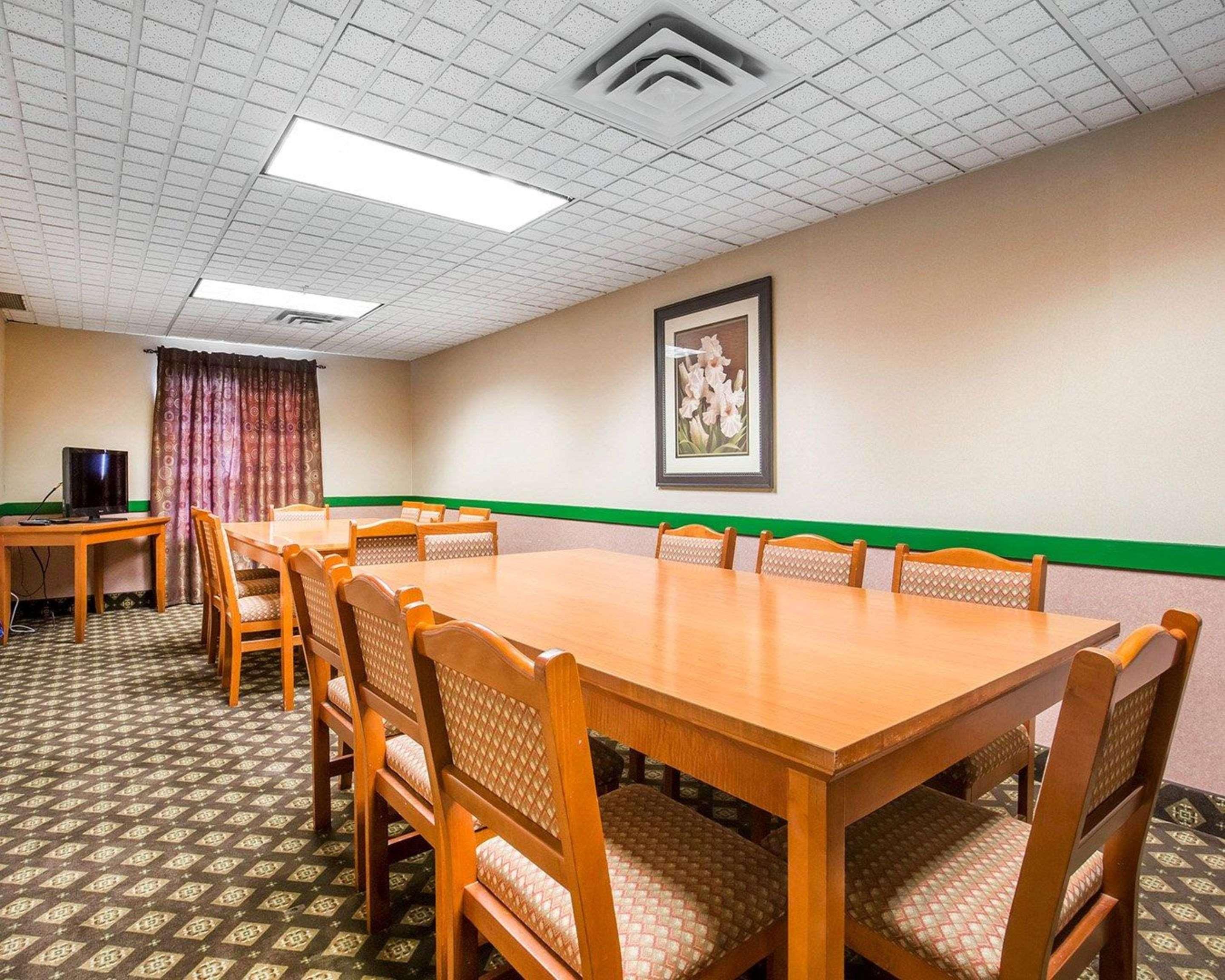 Quality Inn & Suites Lethbridge Esterno foto