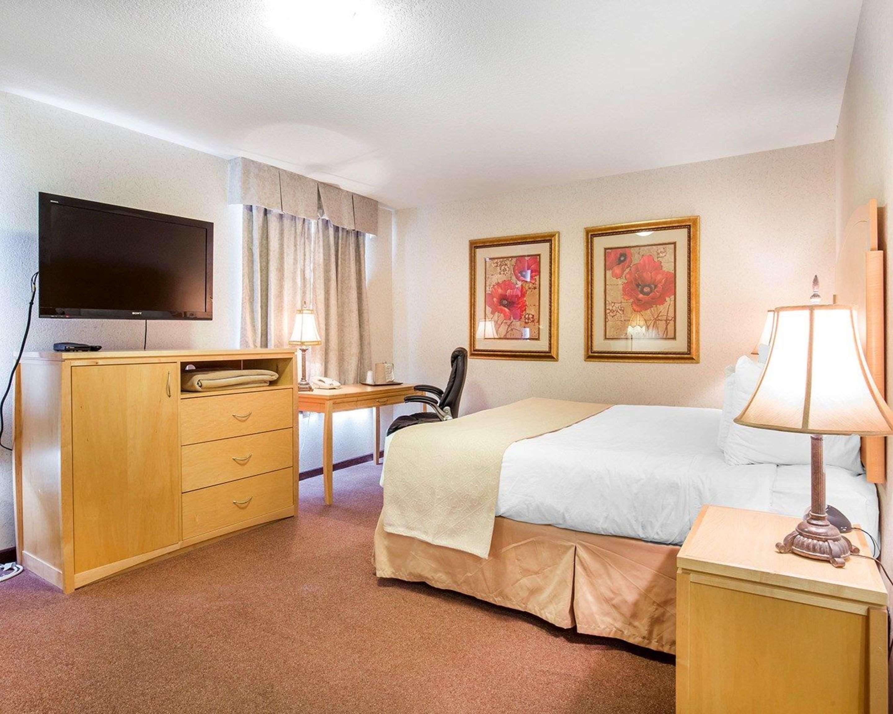 Quality Inn & Suites Lethbridge Esterno foto