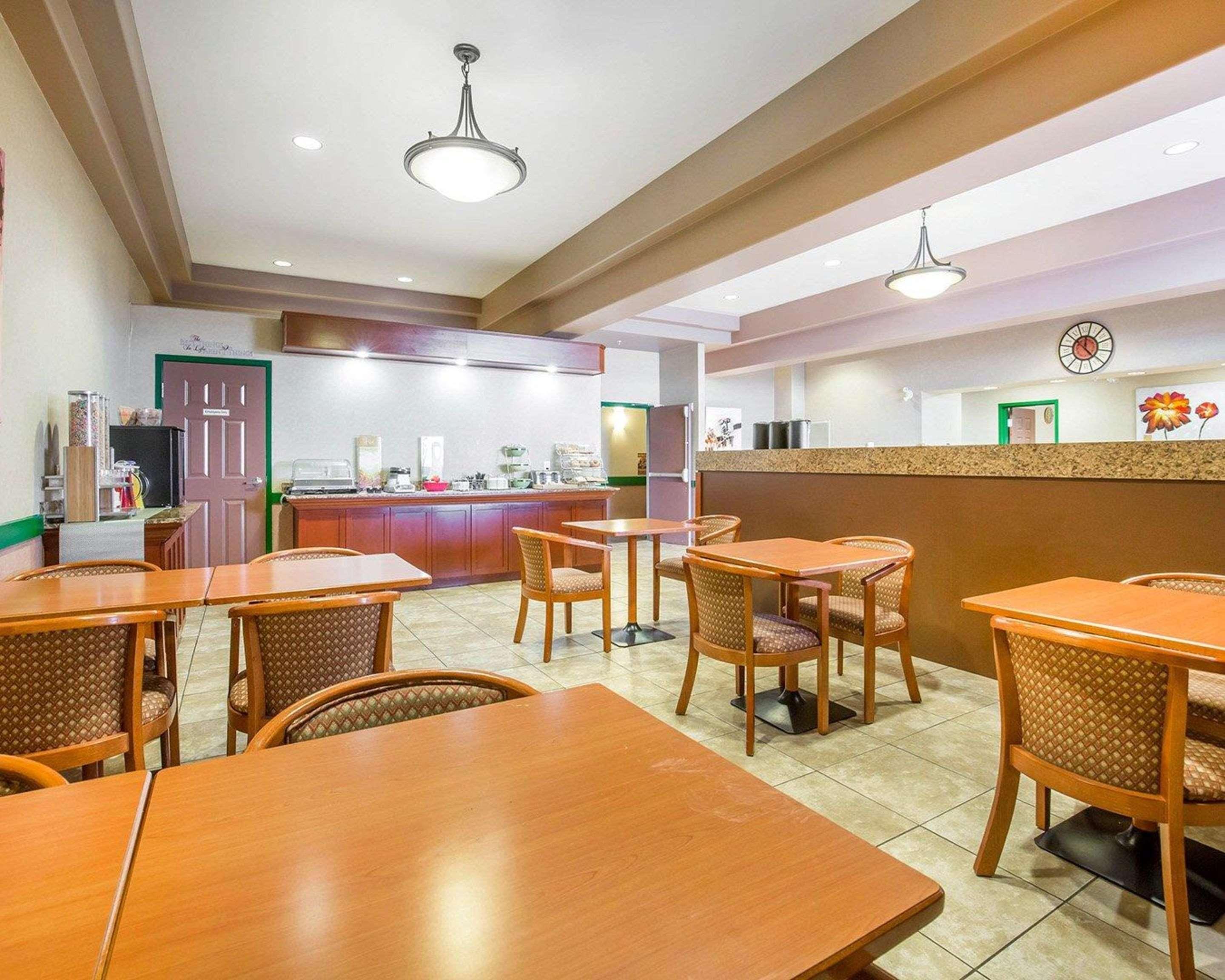 Quality Inn & Suites Lethbridge Esterno foto