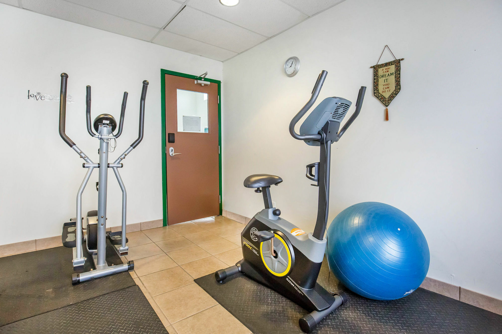 Quality Inn & Suites Lethbridge Esterno foto